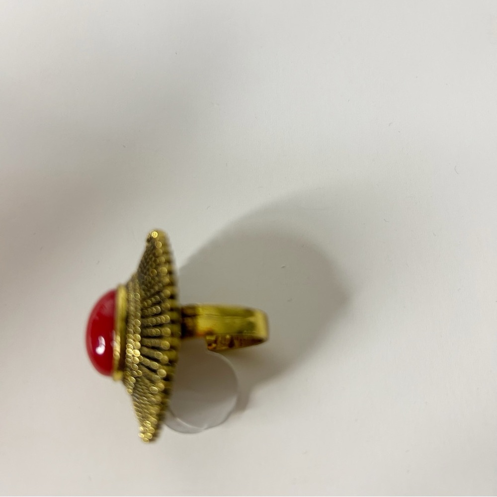 Red Radiance statement ring - Picture 4 of 6